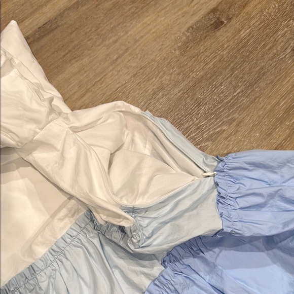 English Factory Size XS White and Blue Bubble Mini dress  Balloon Short Sleeve - Picture 9 of 15